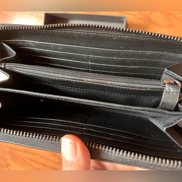 Versus Versace Croco Embossed Leather Accordion-Style Zip Around Wallet - Picture 2 of 3